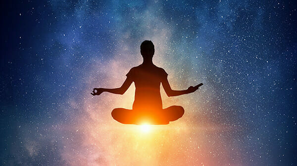 Hora de meditar y tener una experiencia transcendental.